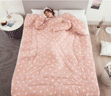 Quilt with Sleeves (bedding, winter)