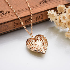 Gold or Silver-Plated Heart-Shaped Pendant Locket Necklace (Jewelry)