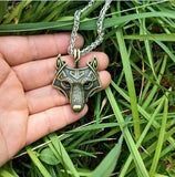 Wolf Head Necklace (Jewelry)